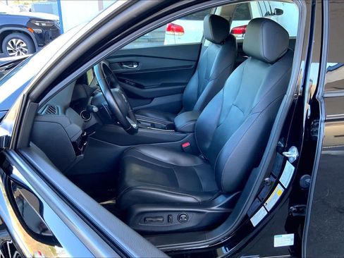 Used 2023 Honda Accord Touring image 8