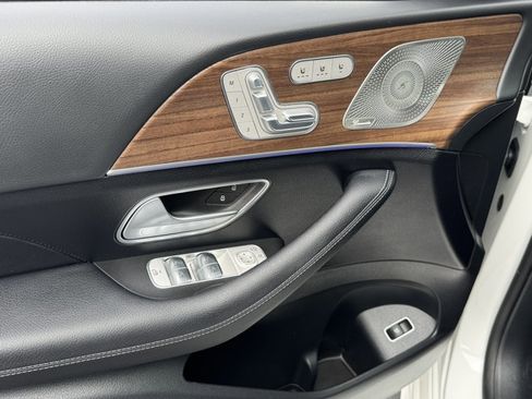 New 2025 Mercedes-Benz GLE 580 GLE 580 image 9