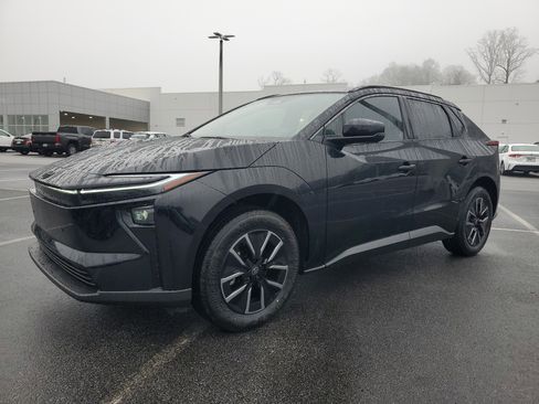 New 2026 Toyota bZ XLE Plus image 3