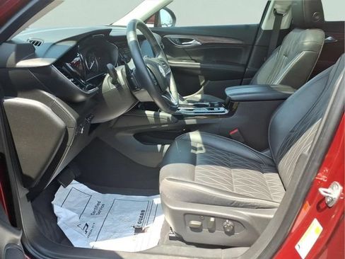 Used 2021 Buick Envision Avenir w/ Technology Package II AWD/4WD image 18