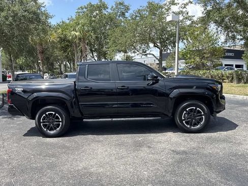 Used 2024 Toyota Tacoma TRD Sport w/ TRD Sport Upgrade Package RWD image 3