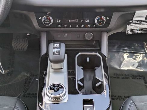 New 2026 Mitsubishi Outlander SE FWD image 19