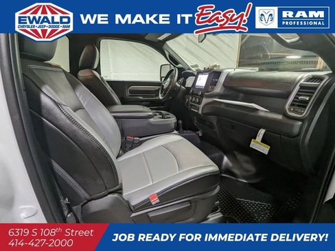 New 2024 RAM 2500 Tradesman w/ Chrome Appearance Group image 11