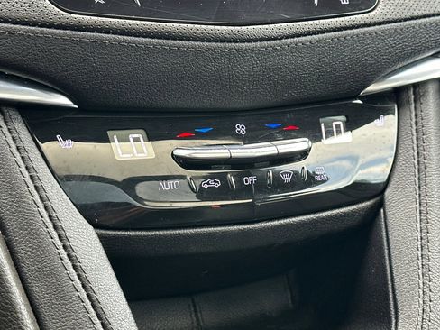 Used 2022 Cadillac XT5 Premium Luxury w/ Technology Package image 20