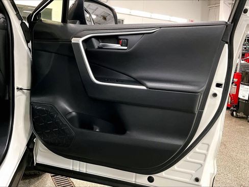 Used 2022 Toyota RAV4 XSE image 23