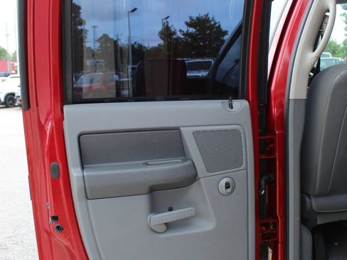 Used 2006 Dodge Ram 1500 Truck SLT RWD image 17