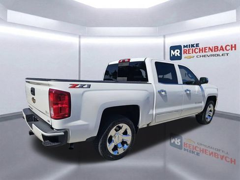 Used 2018 Chevrolet Silverado 1500 LTZ Z71 w/ LTZ Plus Package AWD/4WD image 4