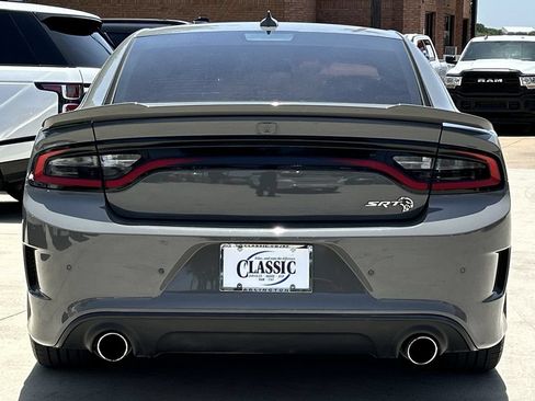 Used 2018 Dodge Charger SRT Hellcat RWD image 5