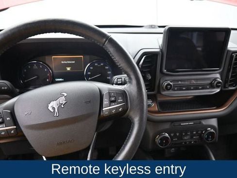 Used 2022 Ford Bronco Sport Outer Banks w/ Tech Package AWD/4WD image 18