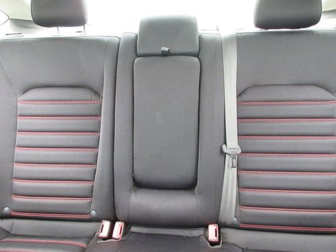 Used 2016 Ford Fusion SE w/ Equipment Group 201A image 19