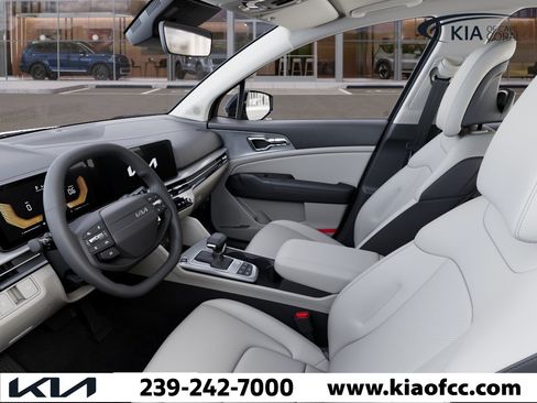 New 2026 Kia Sportage EX FWD image 17