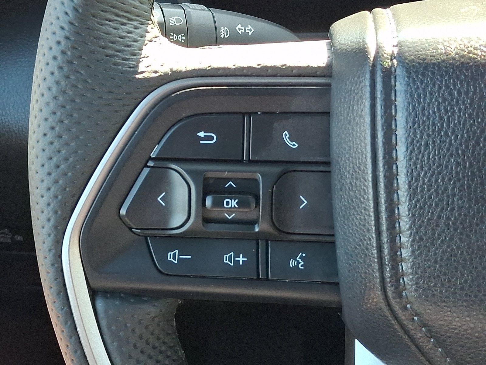 Certified 2026 Toyota Tundra Limited AWD/4WD image 21