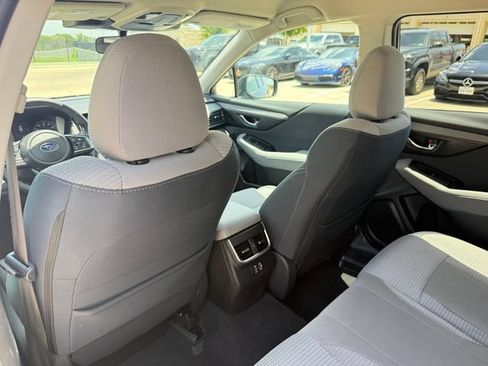 Used 2025 Subaru Outback Premium AWD/4WD image 25