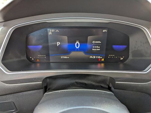 Used 2022 Volkswagen Tiguan S image 29