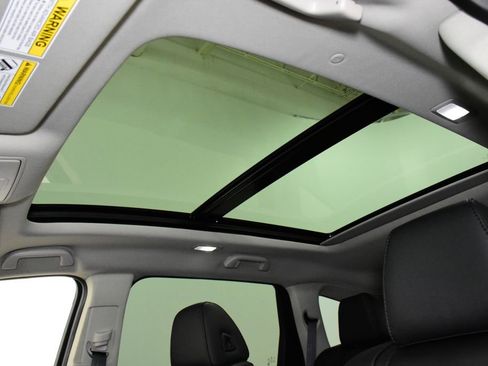 New 2026 Acura MDX SH-AWD image 8