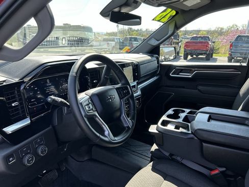 Used 2026 Chevrolet Silverado 1500 RST w/ RST Select Package AWD/4WD image 25