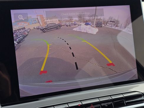 Used 2024 Jeep Compass Trailhawk image 3