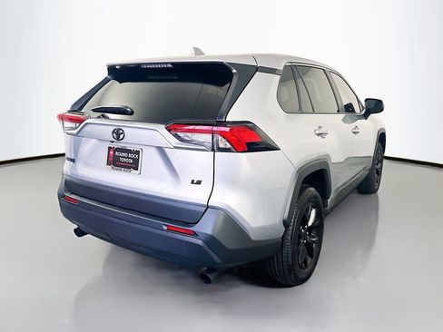 Used 2025 Toyota RAV4 LE image 5