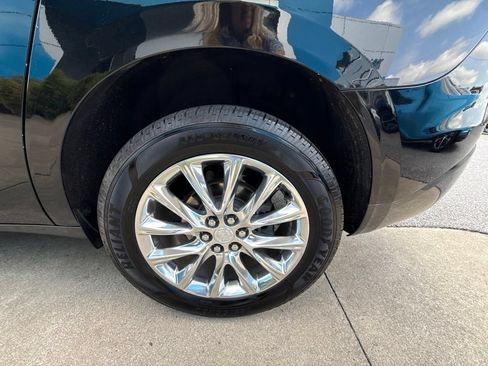 Used 2021 Buick Enclave Essence w/ Trailering Package, 5000 lbs. AWD/4WD image 6