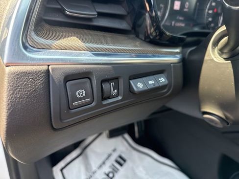 Used 2021 Cadillac XT5 Sportv w/ Platinum Package AWD/4WD image 10