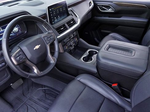 Used 2024 Chevrolet Tahoe High Country AWD/4WD image 6