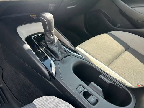 Used 2024 Toyota Corolla LE w/ LE Premium Package FWD image 25