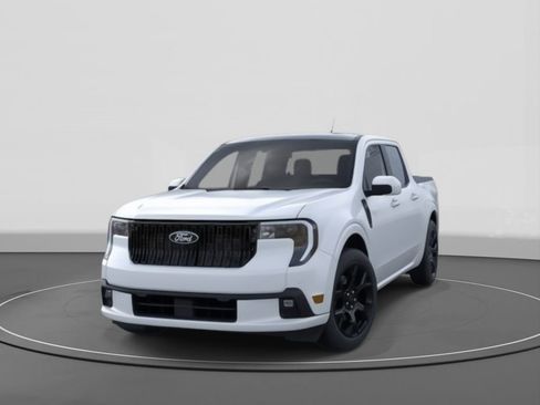 New 2025 Ford Maverick Lobo image 2