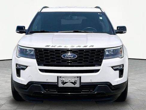 Used 2018 Ford Explorer Sport AWD/4WD image 2