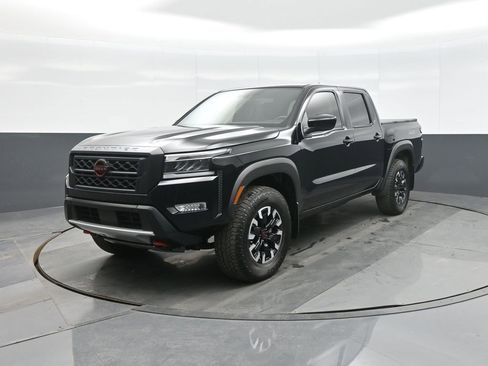 Used 2024 Nissan Frontier PRO-4X w/ Technology Package image 3