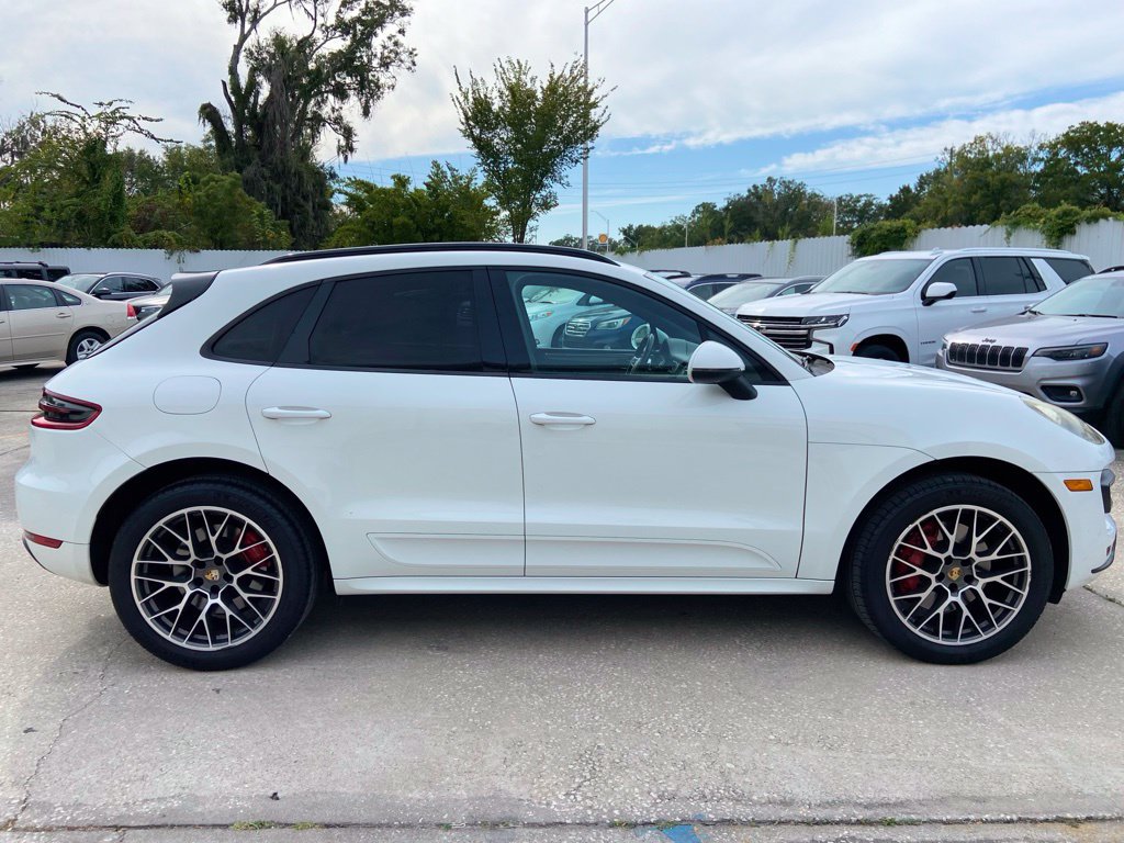 Used 2015 Porsche Macan Turbo AWD/4WD image 6