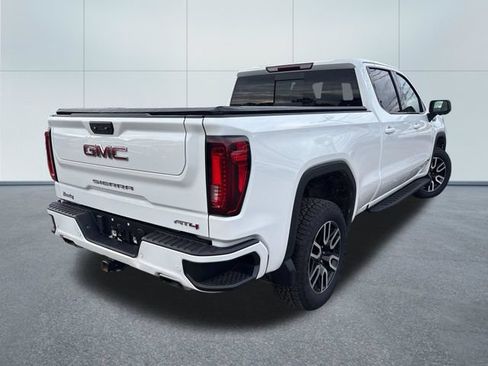 Used 2024 GMC Sierra 1500 AT4 w/ AT4 Preferred Package AWD/4WD image 4