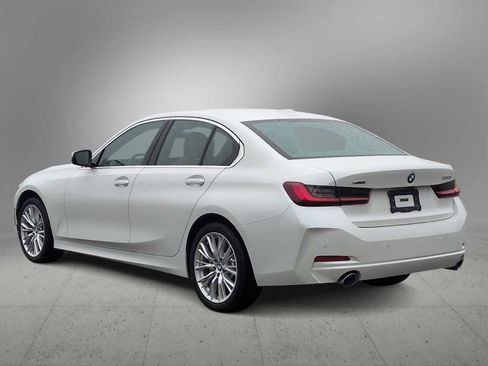 Used 2024 BMW 330i xDrive Sedan w/ Convenience Package image 6