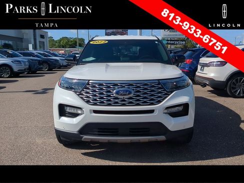Used 2022 Ford Explorer Platinum w/ Equipment Group 601A AWD/4WD image 2