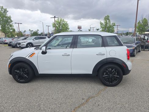 Used 2014 MINI Cooper Countryman FWD image 8