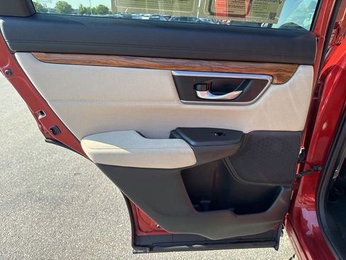 Used 2017 Honda CR-V EX image 30