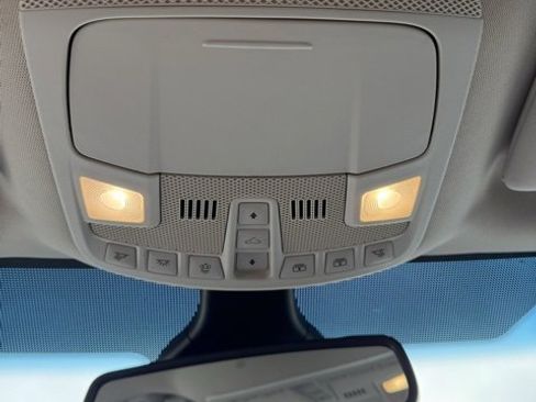 Used 2020 Ford Edge SEL w/ Convenience Package image 12