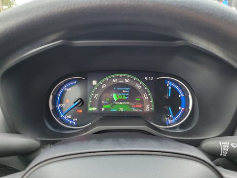 Used 2024 Toyota RAV4 XLE image 17