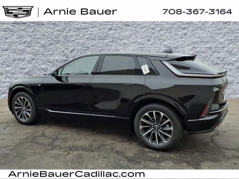 New 2026 Cadillac Lyriq Sport w/ LPO, Floor Liner Package AWD/4WD image 8