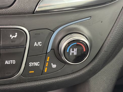 Certified 2022 Chevrolet Equinox LT image 24