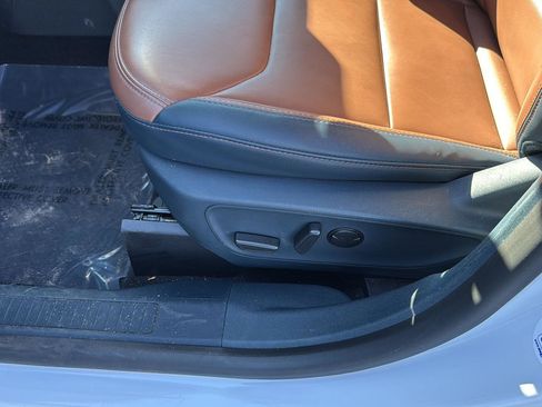 Used 2023 Ford Maverick Lariat w/ Equipment Group 500A Standard image 28