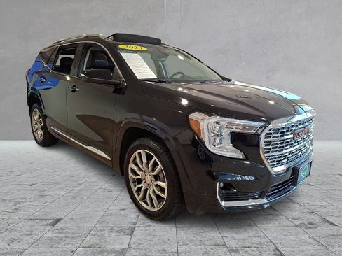 Certified 2023 GMC Terrain Denali w/ Denali Premium Package AWD/4WD image 3