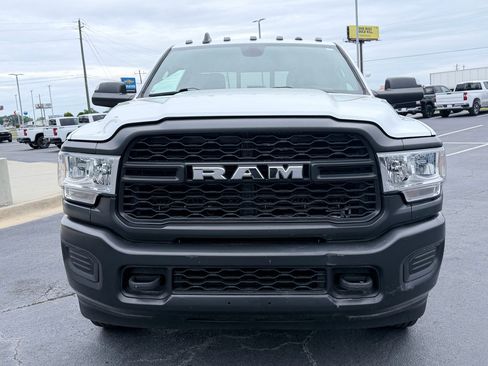 Used 2022 RAM 3500 Tradesman AWD/4WD image 3