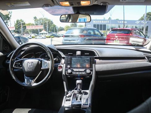 Used 2019 Honda Civic EX image 16