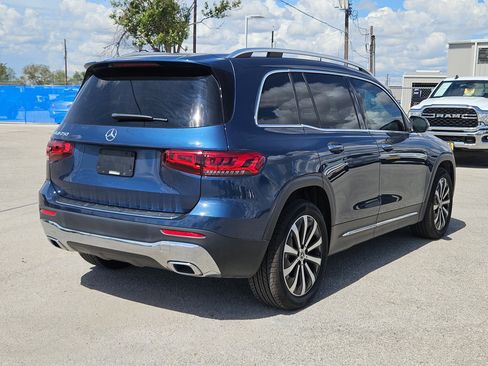 Used 2022 Mercedes-Benz GLB 250 image 3