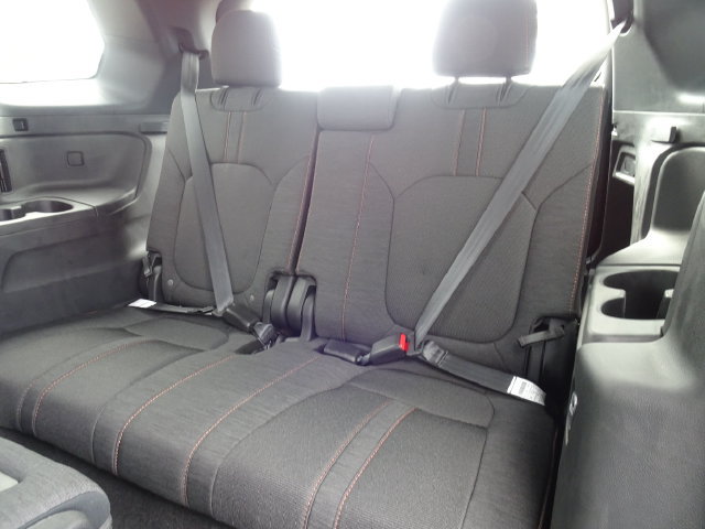 New 2026 Honda Pilot Sport image 9
