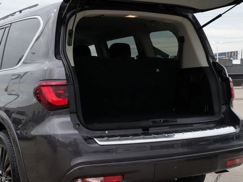 Used 2024 INFINITI QX80 Premium Select w/ Cargo Package image 21