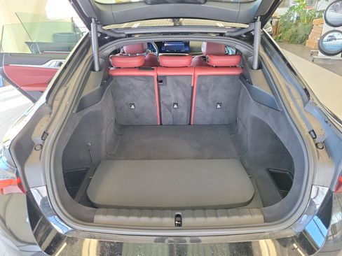 Used 2023 BMW i4 eDrive35 w/ Premium Package image 17