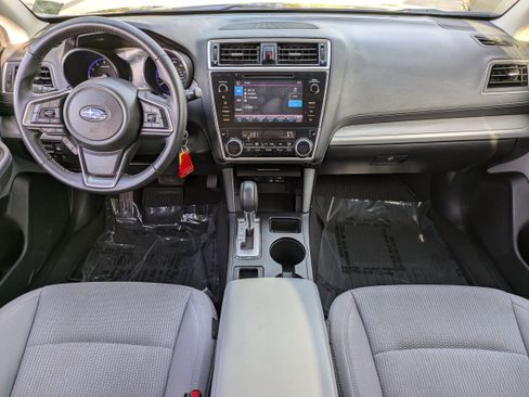 Used 2019 Subaru Outback 2.5i Premium image 17