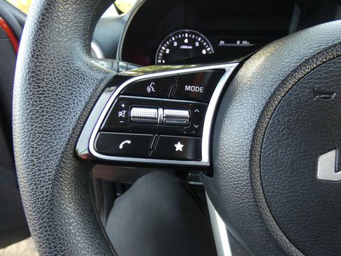 Used 2023 Kia Forte LXS image 66