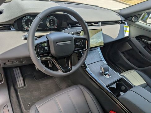New 2026 Land Rover Range Rover Evoque Dynamic SE AWD/4WD image 4